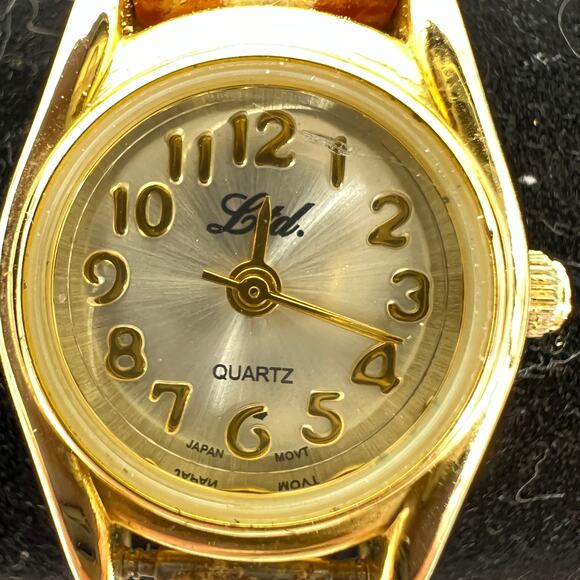 LTD. Ladies Quartz Watch C12-02 **Needs new Band** Works New Battery - Picture 1 of 5